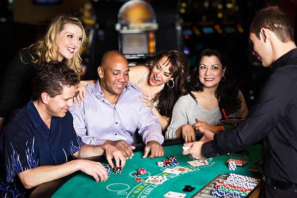 Enjoy Premium Slot Themes at the best online casino sites Singapore for Slot Players